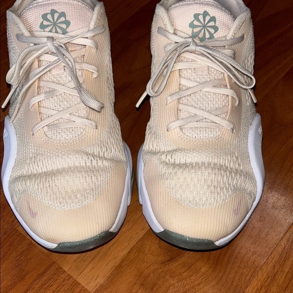 Nike Zoom SuperRep air 4 Cream Sneakers with Canvas Material